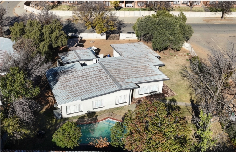 4 Bedroom Property for Sale in Brandwag Free State